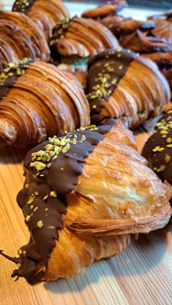 Dubai croissant