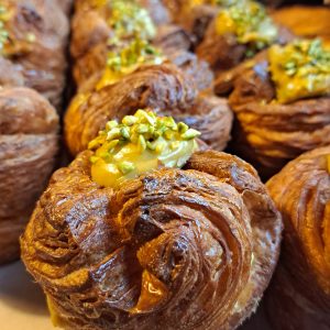 Cruffin pistachio